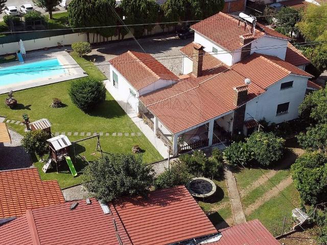 Moradia T5 à venda em Lousã