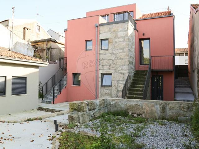 Moradia T5 à venda em Porto