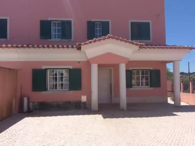 Moradia T5 ? Albarraque | 26084059710