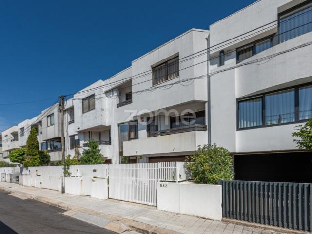 Moradia T5 Bairro Costa Cabral Porto
