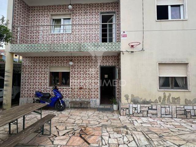 Moradia T5 Bi Familiar | 26074079708
