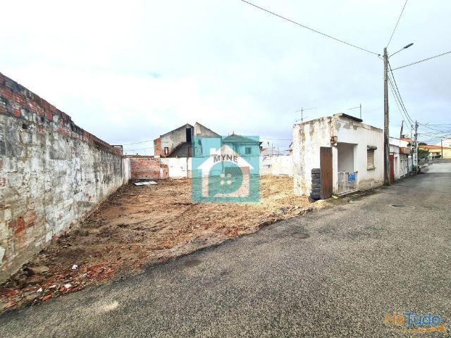 Moradia T5 com 2 pisos perto de Caldas da Rainha | 26084019626