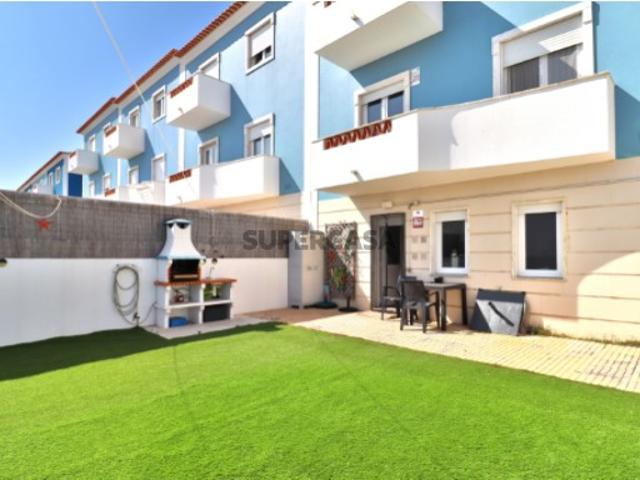 Moradia T5 com VISTA MAR e localização privilegiada Terraço com Churrasqueira A 5 minutos da Ericeira