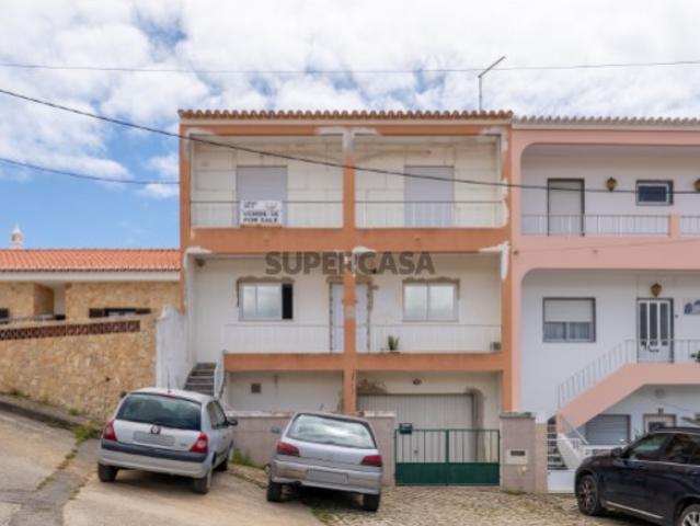 Moradia T5 com Vista Rio