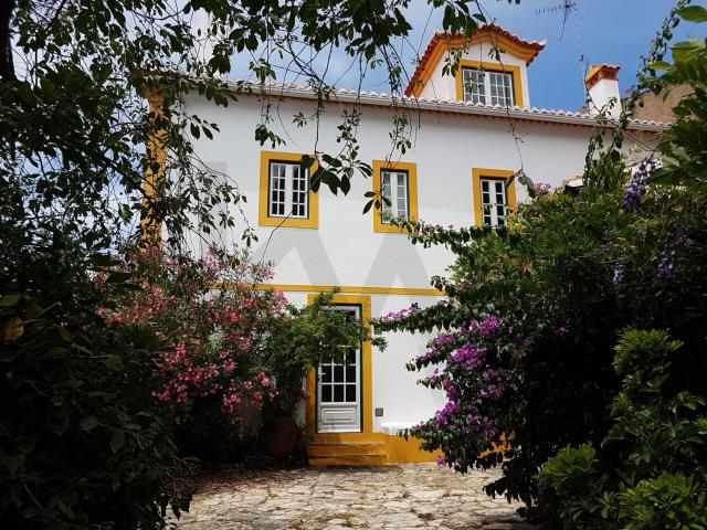 Moradia T5 com Jardim encantador Valhascos, Sardoal