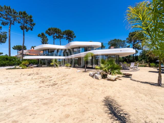 Moradia T5 com jardim, na Herdade da Aroeira, Almada 0m² Charneca De Caparica