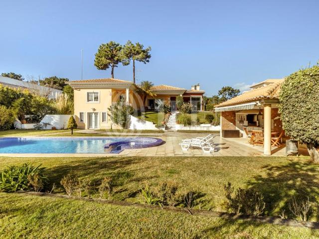 Moradia T5 com piscina e vista lago, Herdade da Aroeira 0m² Charneca De Caparica