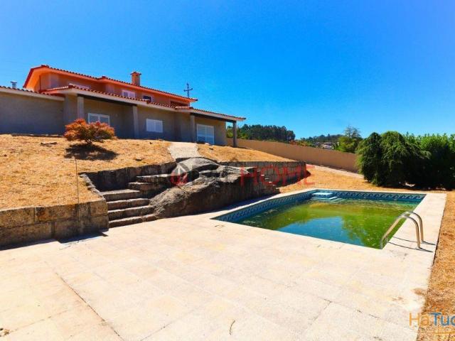 Moradia T5 com piscina em Amarante | 26084100277