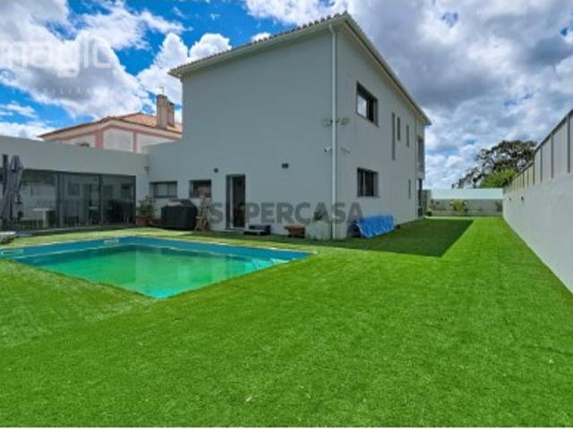 MORADIA T5 com piscina em SANTO ISIDORO, MAFRA