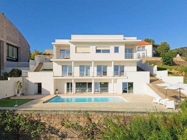 Moradia T5 com piscina, jardim e pomar e com vistas panorâmi. 424m² Nogueira, Fraião e Lamaçães