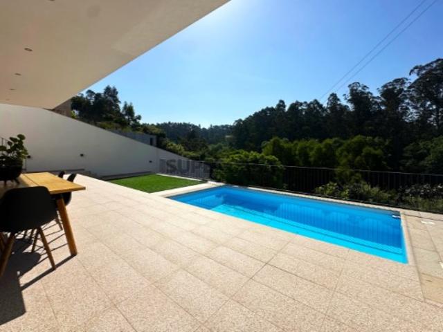 Moradia T5 de Luxo com Piscina em Touguinhó Vila do Conde