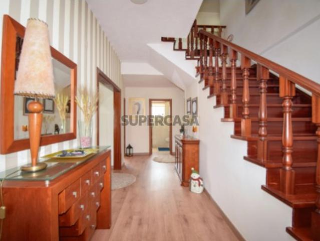 Moradia T5 de Sonho em Serra Chã Caneças | Conforto, Natureza e Proximidade de Lisboa