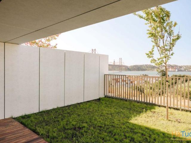 Moradia T5 | Design e Sofisticação em Alcântara | 26084078238