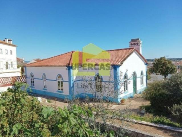 Moradia T5 em Monforte