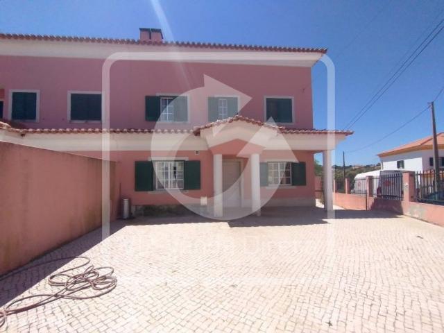 Moradia T5 em Albarraque, Rio do Mouro