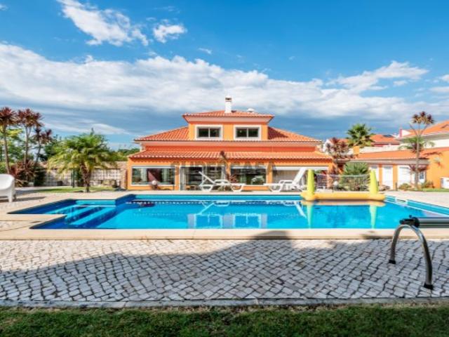 Moradia T5 em Alenquer Santo Estêvão e Triana