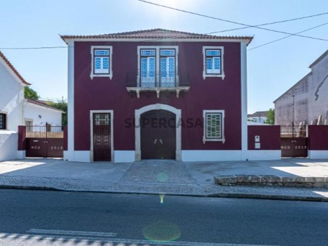 Moradia T5 em Alenquer Santo Estêvão e Triana