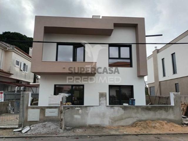 Moradia T5 em Amora