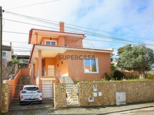Moradia T5 em Arruda dos Vinhos