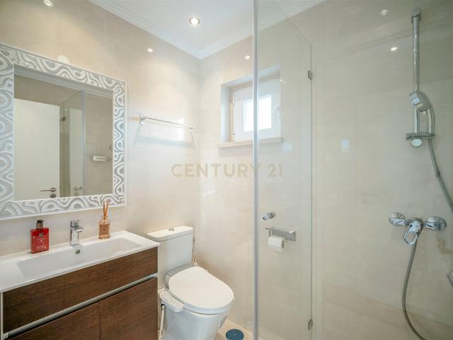 Moradia T5 em Birre com Jardim e Piscina com 718m² 225m² Cascais e estoril