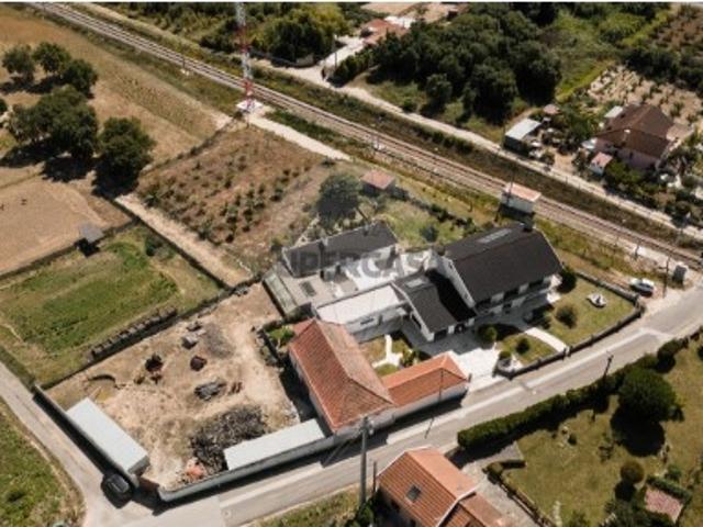 Moradia T5 em Bombarral e Vale Covo