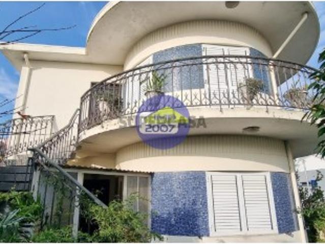 Moradia Isolada T5 em Canelas