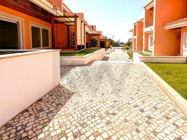 Moradia T5 em Condomínio privado, Cascais para venda