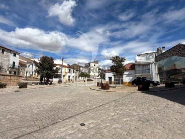 Moradia T5 em Ladoeiro