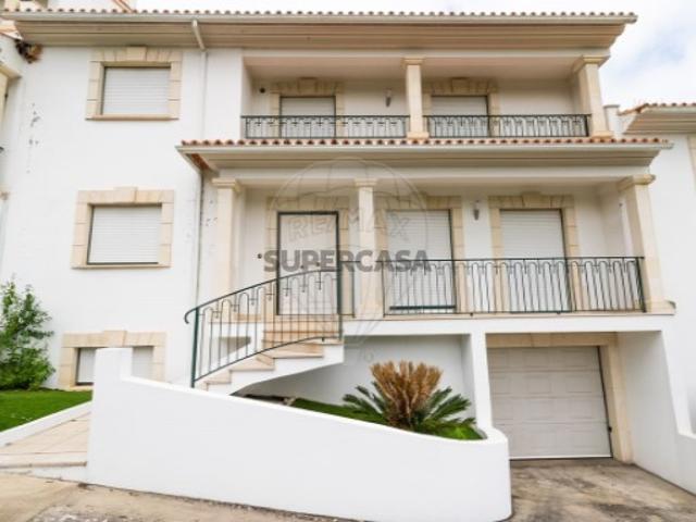 Moradia T5 em Leiria, Pousos, Barreira e Cortes