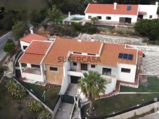 Moradia T5 em Palmela de 351,35 m²