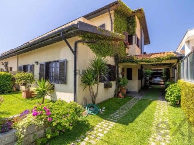 Moradia T5 em Perafita, Lavra e Santa Cruz do Bispo