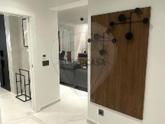 Moradia T5 em Ramada e Caneças