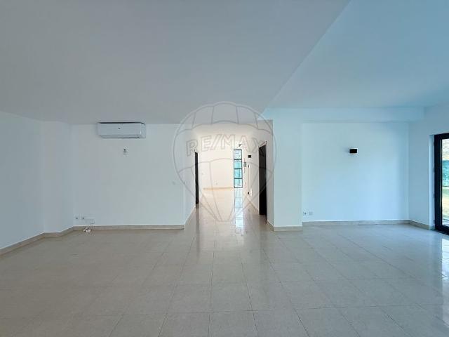 Moradia T5 em Setúbal