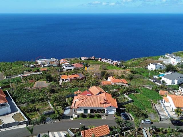 Moradia T5, Estreito da Calheta, Calheta Madeira | BPI Expresso Imobiliário