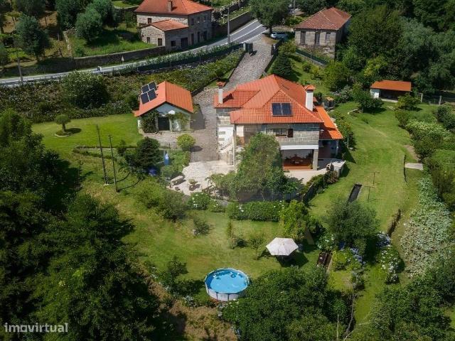 Moradia T5 Fornelos Ponte de Lima