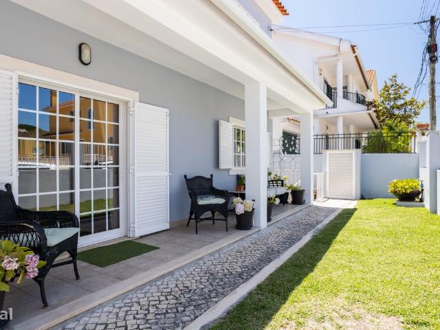 Moradia T5, habitao ou investimento Charneca da Caparica