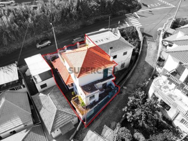 Moradia T5 Imaculado Coração de Maria Funchal