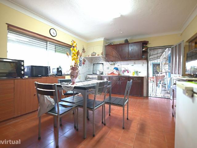 Moradia T5 para venda