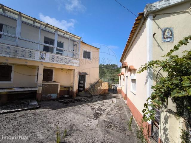 Moradia T5 para venda