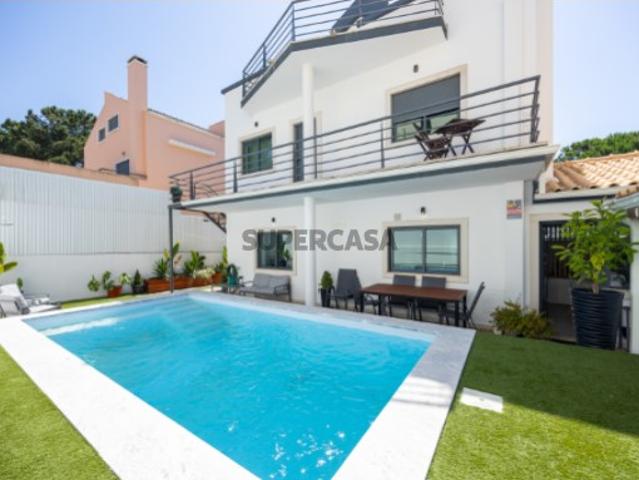 Moradia T5 para venda Almada