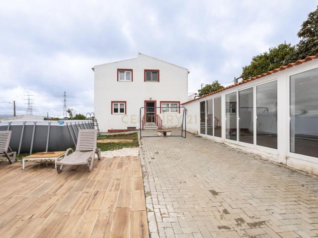 Moradia T5 para venda – Quinta do Anjo Rua 1, Bairro Assunção