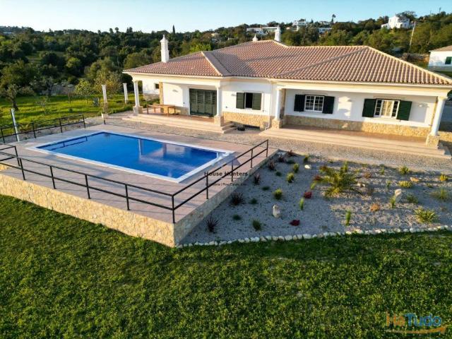 Moradia T5 | Piscina | Vista Mar | Terreno Grande | Vale Telheiro | Loulé | 26074059436