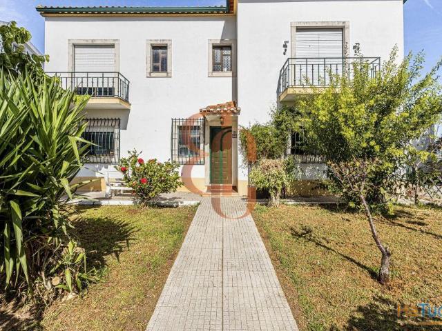 Moradia T5 Santarém | 26074065716