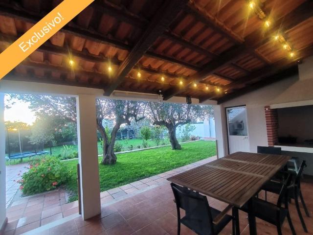 Moradia T5 T5+T1 anexo,terreno 1012,00 m2, c/ jardim e árv. 0m² Tornada e Salir do Porto