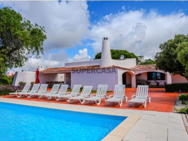 Moradia T5 Térrea com Piscina Vale Carro, Albufeira