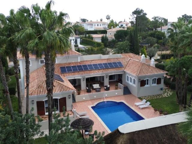 Moradia T5 Urbanização Vila Sol Quarteira Loulé Algarve