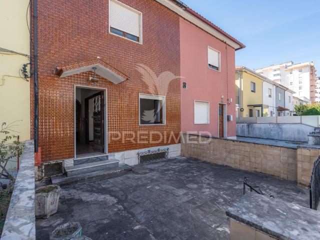 Moradia T5 Venda Bairro Norton Matos Coimbra
