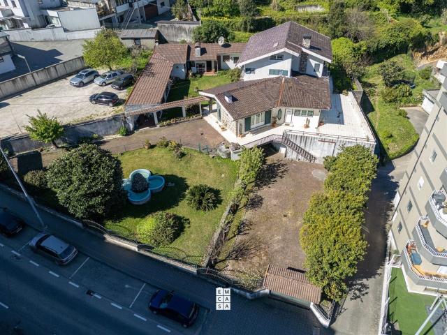Moradia T5 Venda em Oliveira de Azeméis, Santiago de Riba Ul. 270m² Oliveira de Azeméis, Santiago da Riba Ul, Ul, Macinhata da S