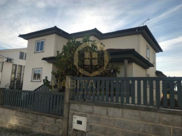 Moradia T5 Venda em Viseu,Viseu