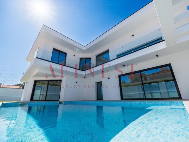 Moradia T5 352m2 Verdizela / Aroeira 367m² Corroios